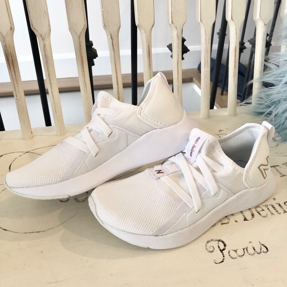 New Balance Sneakers, Womens White New Balance Running Shoes, Size 5, New No Box - Picture 3 of 13